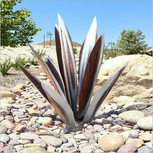 Load image into Gallery viewer, Anti-rust Metal Tequila Agave Plant
